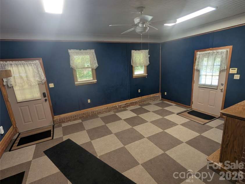1311 Metcalf Road, Shelby, NC 28150.  MLS# CAR4422153, YatesRealty ID 49245. Den w/Gas Fireplace