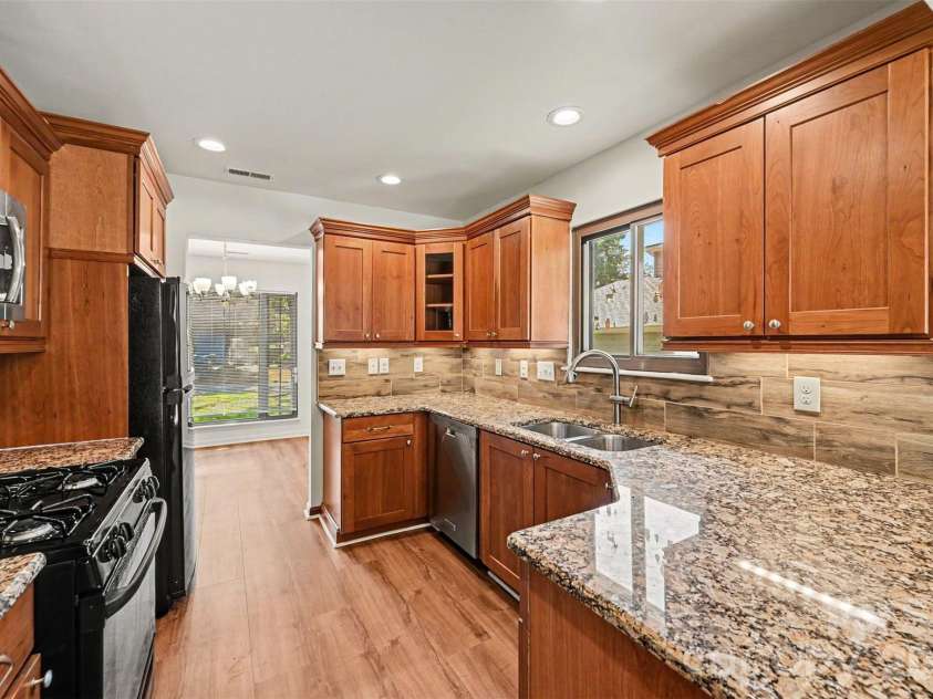 10225 Atchinson Drive, Mint Hill, NC 28227.  MLS# CAR4420202, YatesRealty ID 49246. 