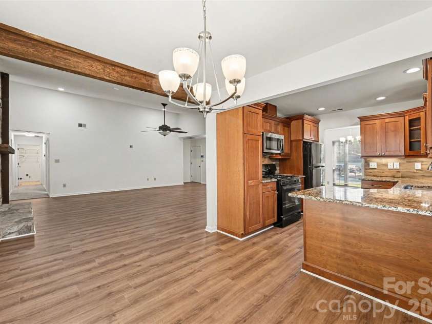 10225 Atchinson Drive, Mint Hill, NC 28227.  MLS# CAR4420202, YatesRealty ID 49246. 