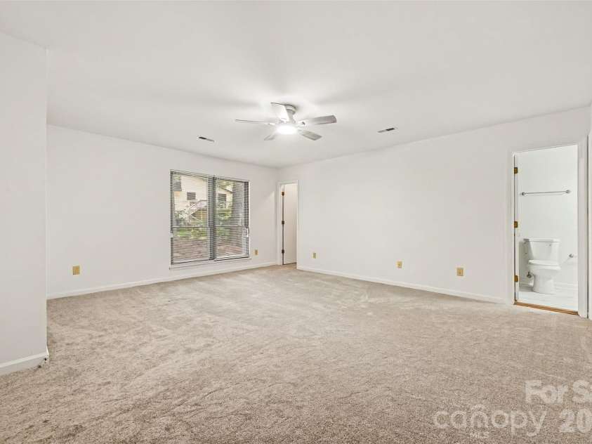 10225 Atchinson Drive, Mint Hill, NC 28227.  MLS# CAR4420202, YatesRealty ID 49246. 
