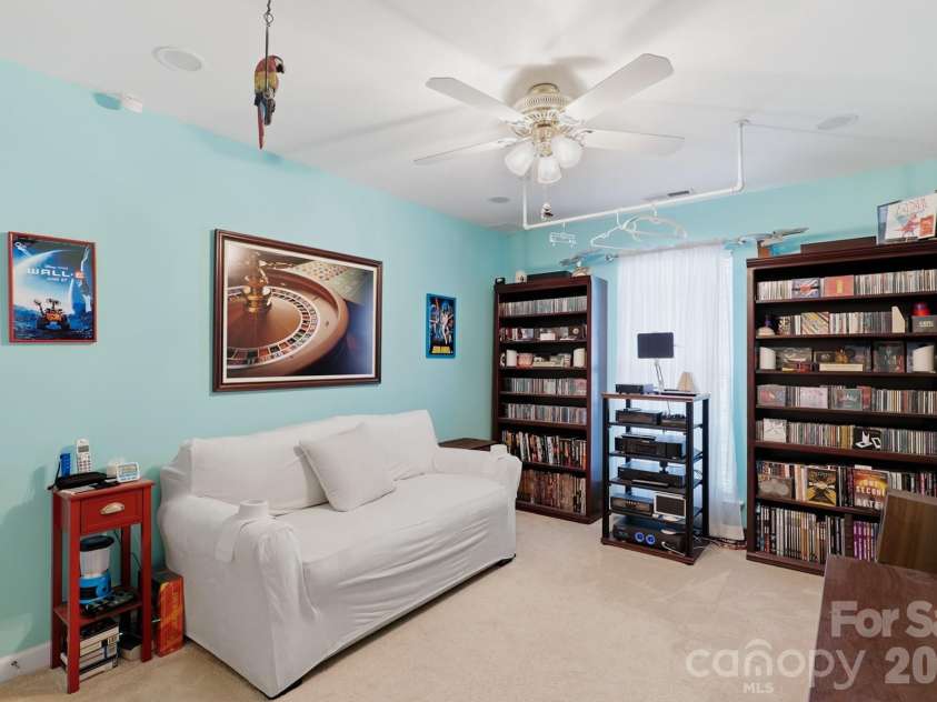 7917 Pebbleridge Drive, Charlotte, NC 28212.  MLS# CAR4421717, YatesRealty ID 49248. 