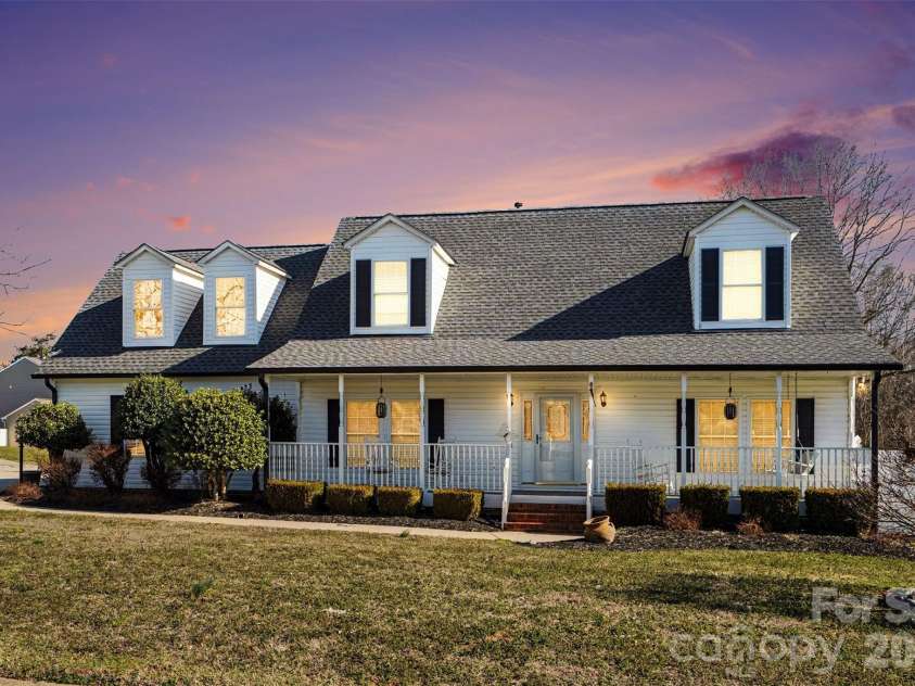 404 Brookhollow Drive, York, SC 29745.  MLS# CAR4341964, YatesRealty ID 4925. 