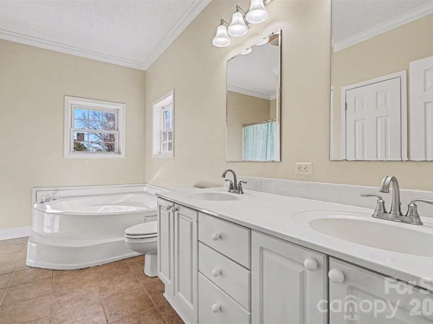 404 Brookhollow Drive, York, SC 29745.  MLS# CAR4341964, YatesRealty ID 4925. 