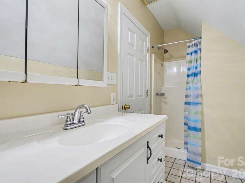 404 Brookhollow Drive, York, SC 29745.  MLS# CAR4341964, YatesRealty ID 4925. 