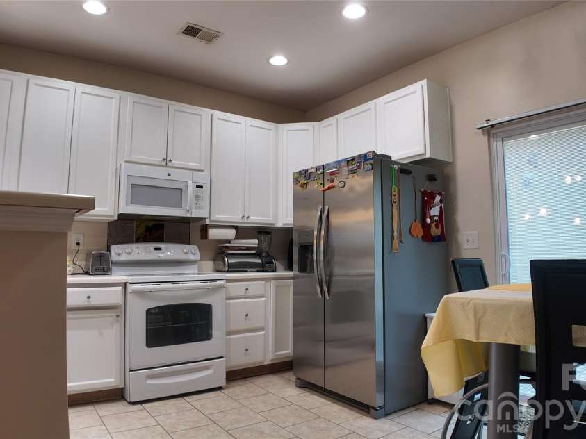 539 Delta Drive, Fort Mill, SC 29715.  MLS# CAR4421805, YatesRealty ID 49250. 
