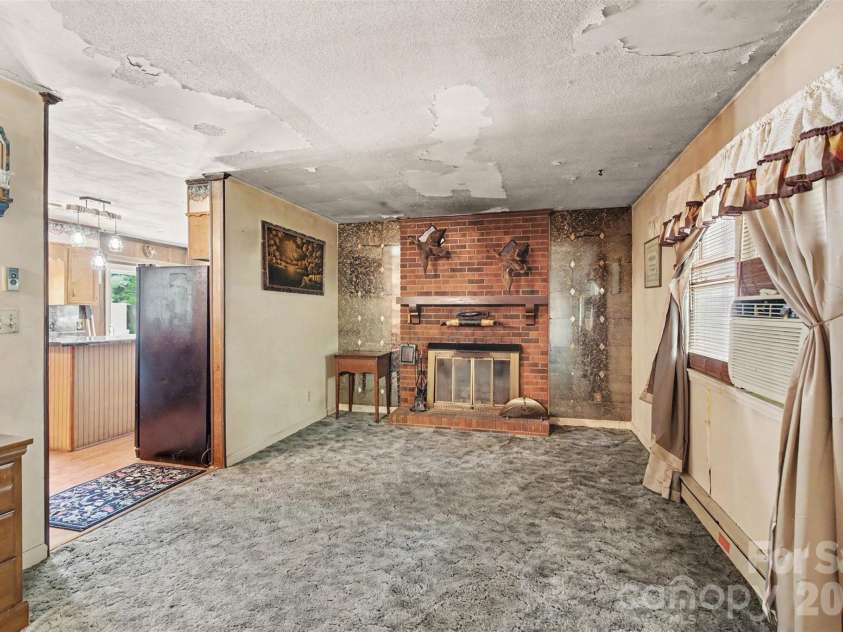 3932 Yokley Street, Winston Salem, NC 27107.  MLS# CAR4422109, YatesRealty ID 49252. 