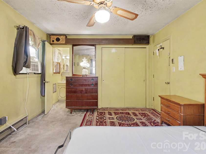 3932 Yokley Street, Winston Salem, NC 27107.  MLS# CAR4422109, YatesRealty ID 49252. 