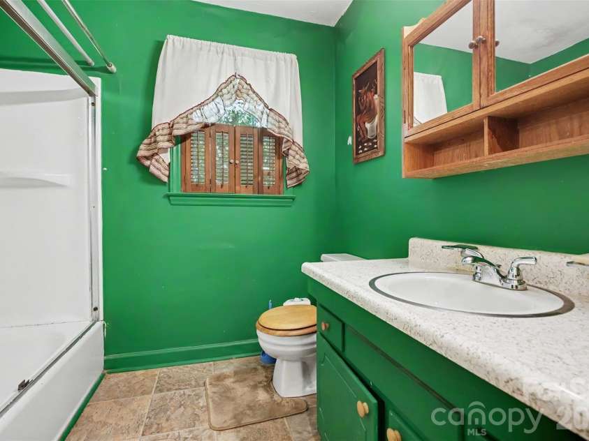 3932 Yokley Street, Winston Salem, NC 27107.  MLS# CAR4422109, YatesRealty ID 49252. 
