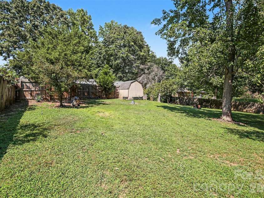 3932 Yokley Street, Winston Salem, NC 27107.  MLS# CAR4422109, YatesRealty ID 49252. 