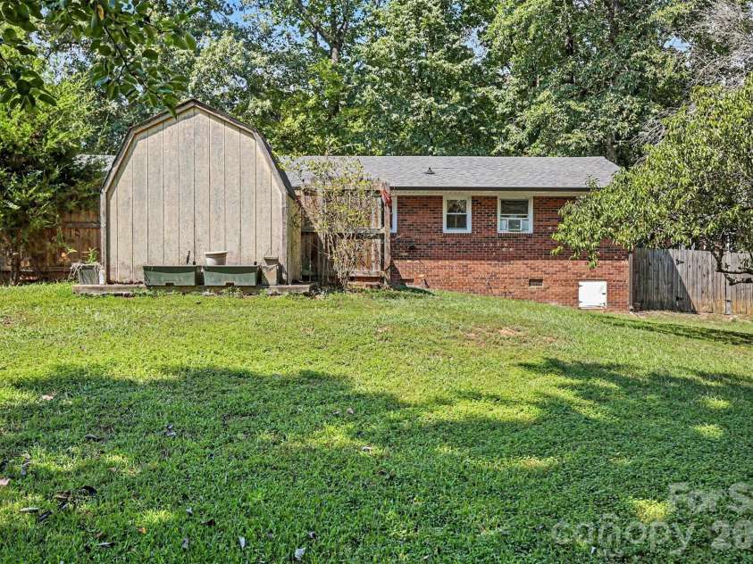 3932 Yokley Street, Winston Salem, NC 27107.  MLS# CAR4422109, YatesRealty ID 49252. 