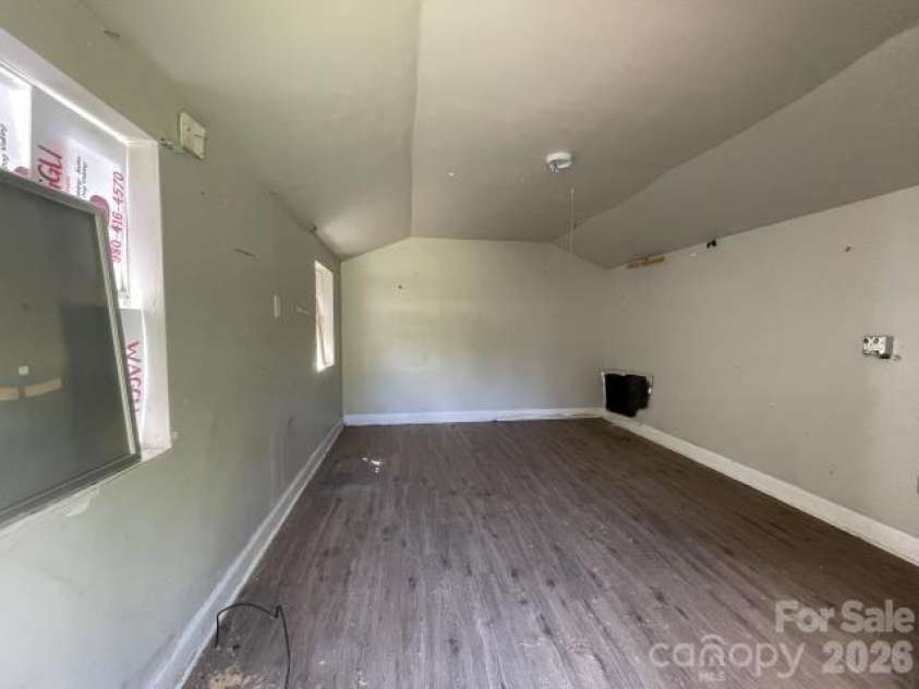 308 Oakland Avenue, Belmont, NC 28012.  MLS# CAR4422205, YatesRealty ID 49253. 