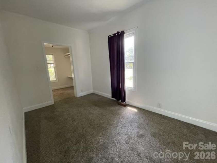 308 Oakland Avenue, Belmont, NC 28012.  MLS# CAR4422205, YatesRealty ID 49253. 