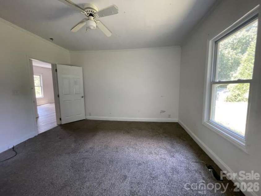 308 Oakland Avenue, Belmont, NC 28012.  MLS# CAR4422205, YatesRealty ID 49253. 