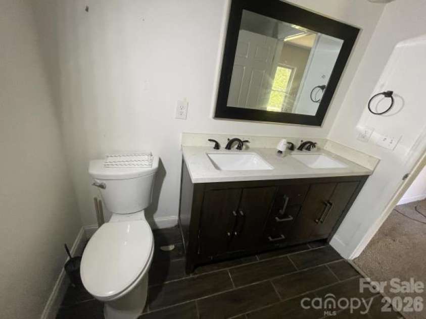 308 Oakland Avenue, Belmont, NC 28012.  MLS# CAR4422205, YatesRealty ID 49253. 
