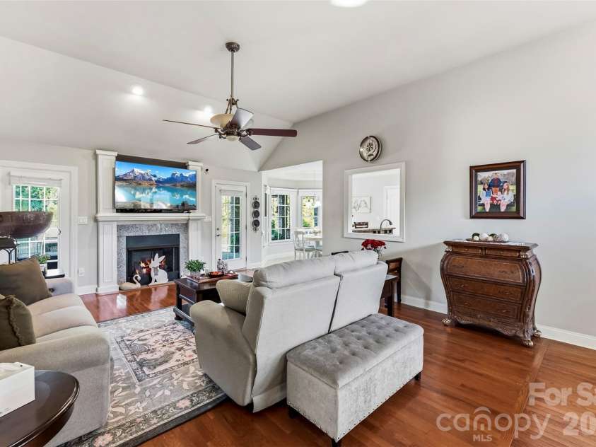 1277 White Pond Drive, Gastonia, NC 28056.  MLS# CAR4421305, YatesRealty ID 49254. 