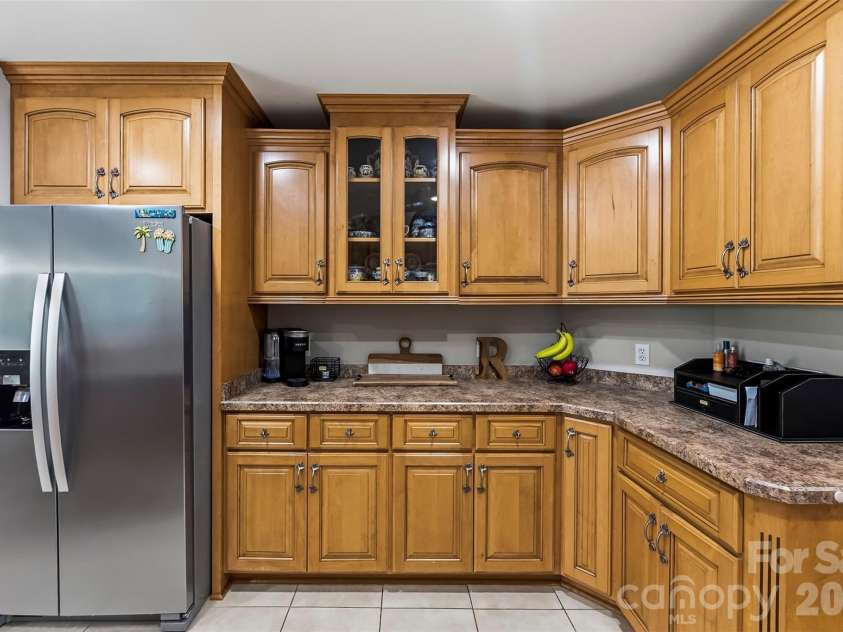 1277 White Pond Drive, Gastonia, NC 28056.  MLS# CAR4421305, YatesRealty ID 49254. 