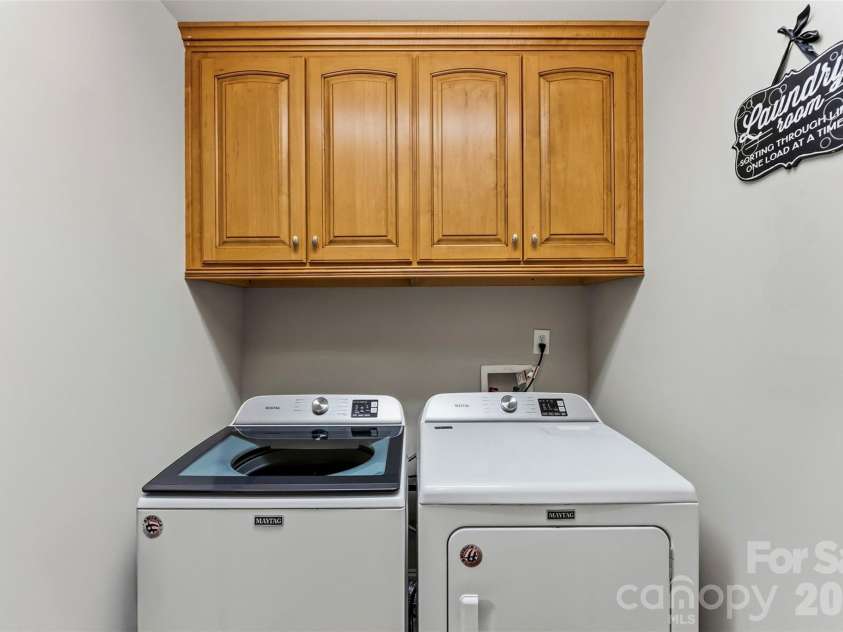 1277 White Pond Drive, Gastonia, NC 28056.  MLS# CAR4421305, YatesRealty ID 49254. 