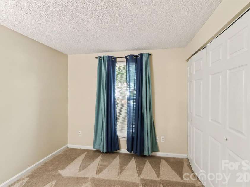 3001 Old House Circle, Matthews, NC 28105.  MLS# CAR4415033, YatesRealty ID 49255. 