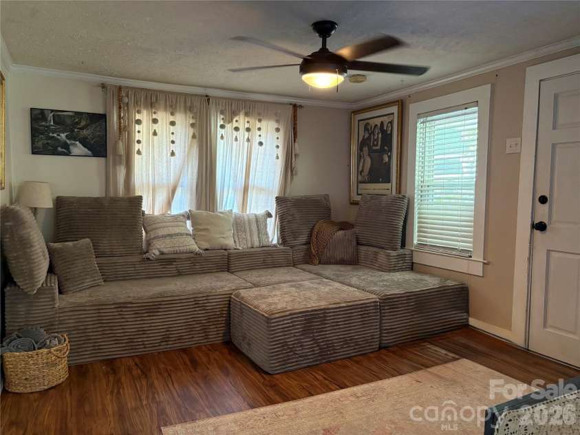 408 McCoy Cove Road, Black Mountain, NC 28711.  MLS# CAR4422151, YatesRealty ID 49259. 