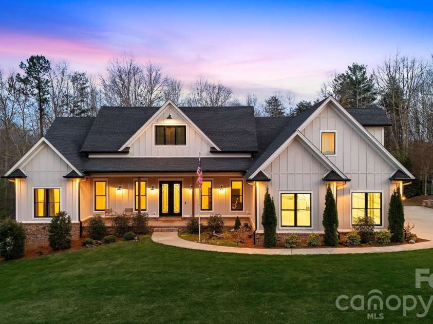 762 River Bend Drive, Granite Falls, NC 28630.  MLS# CAR4354420, YatesRealty ID 4926. 