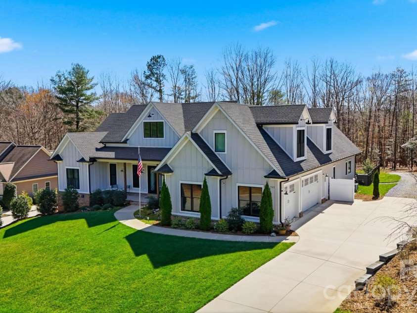 762 River Bend Drive, Granite Falls, NC 28630.  MLS# CAR4354420, YatesRealty ID 4926. 