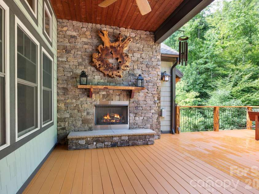 18 Hawks Pointe Lane, Weaverville, NC 28787.  MLS# CAR4413852, YatesRealty ID 49260. 