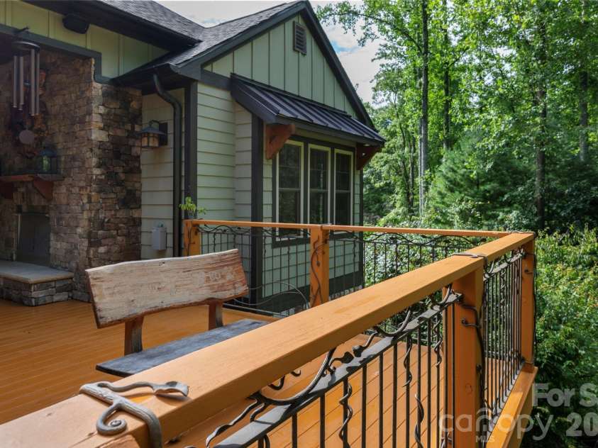18 Hawks Pointe Lane, Weaverville, NC 28787.  MLS# CAR4413852, YatesRealty ID 49260. 