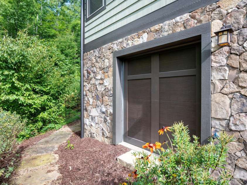 18 Hawks Pointe Lane, Weaverville, NC 28787.  MLS# CAR4413852, YatesRealty ID 49260. 