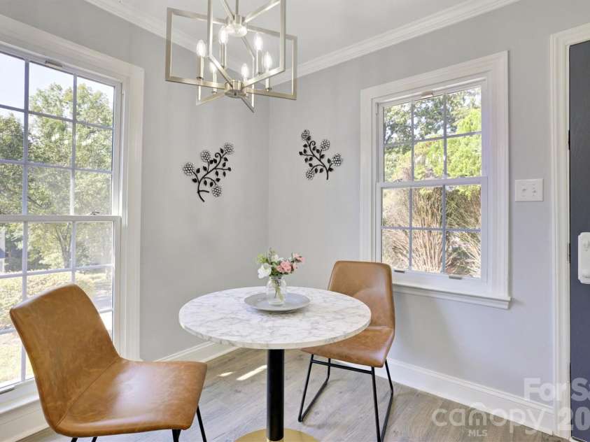 201 Sandymead Road, Matthews, NC 28105.  MLS# CAR4422049, YatesRealty ID 49263. 