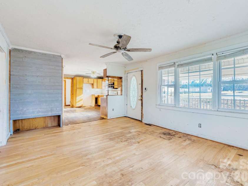 901 Klondale Street, China Grove, NC 28023.  MLS# CAR4336467, YatesRealty ID 4927. Great Room