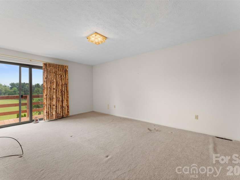 99 Odonald Road, Asheville, NC 28806.  MLS# CAR4326720, YatesRealty ID 4927. 