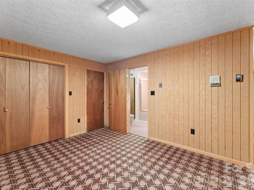 99 Odonald Road, Asheville, NC 28806.  MLS# CAR4326720, YatesRealty ID 4927. 