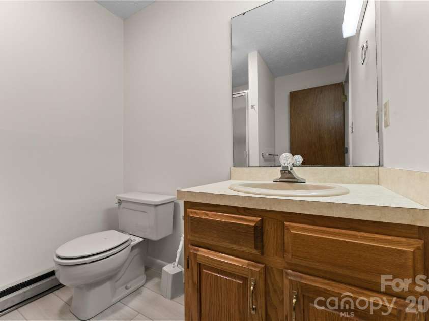 99 Odonald Road, Asheville, NC 28806.  MLS# CAR4326720, YatesRealty ID 4927. 