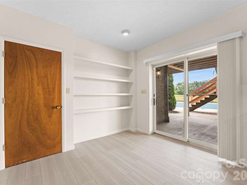 99 Odonald Road, Asheville, NC 28806.  MLS# CAR4326720, YatesRealty ID 4927. 