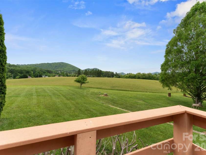 99 Odonald Road, Asheville, NC 28806.  MLS# CAR4326720, YatesRealty ID 4927. 