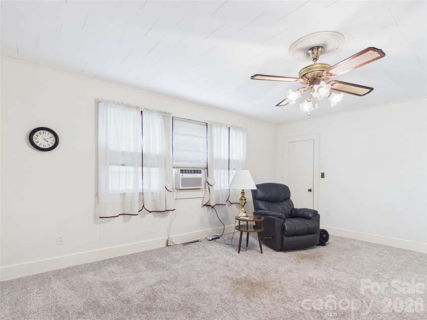 107 Mimosa Avenue, Rhodhiss, NC 28630.  MLS# CAR4421754, YatesRealty ID 49271. 
