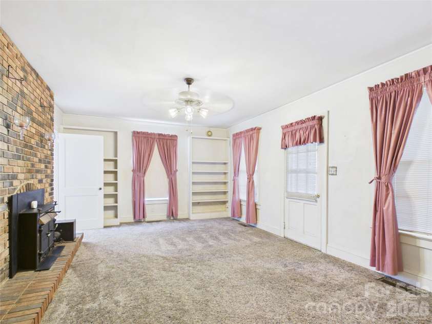 107 Mimosa Avenue, Rhodhiss, NC 28630.  MLS# CAR4421754, YatesRealty ID 49271. 