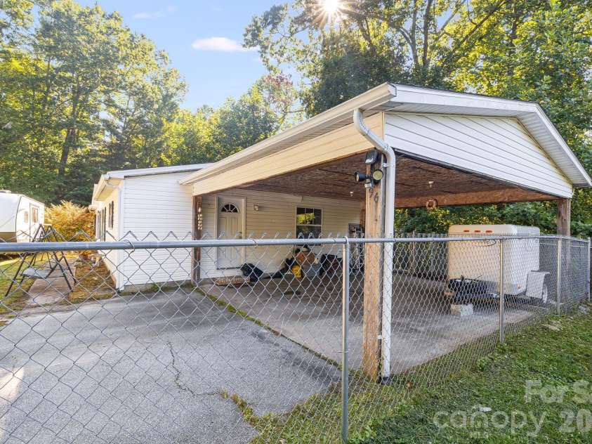 96 Fallswood Court, Hendersonville, NC 28739.  MLS# CAR4422218, YatesRealty ID 49273. 