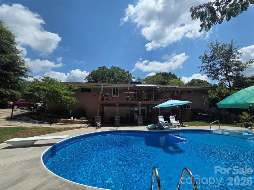 2413 Wedgewood Drive, Salisbury, NC 28146.  MLS# CAR4412766, YatesRealty ID 49275. 