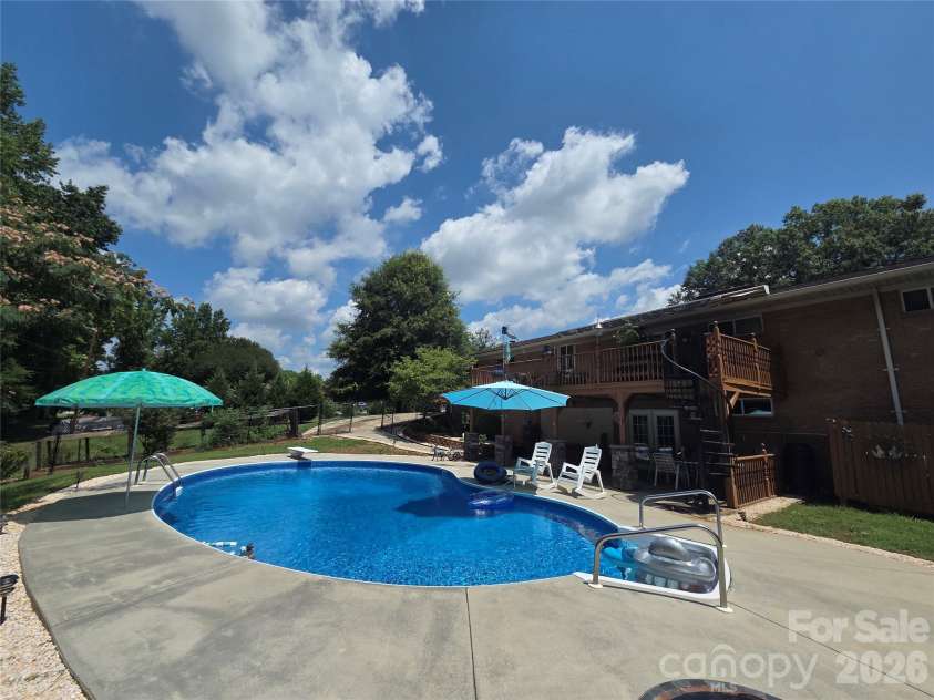2413 Wedgewood Drive, Salisbury, NC 28146.  MLS# CAR4412766, YatesRealty ID 49275. 