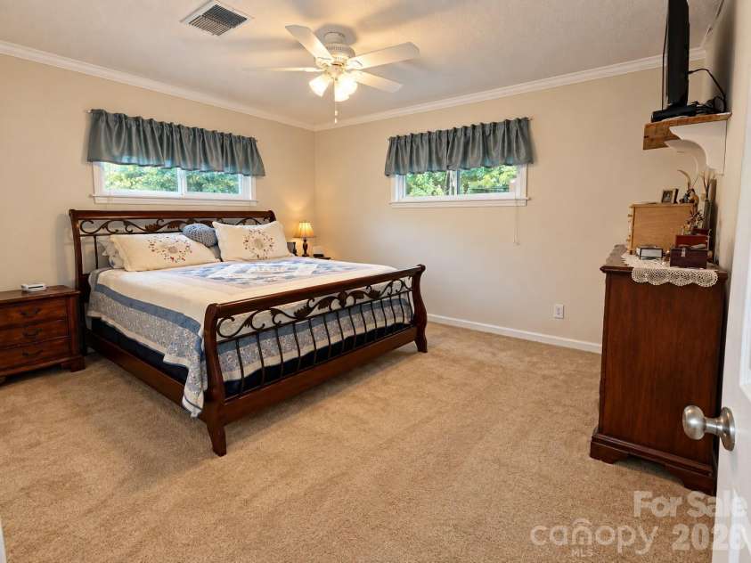 2413 Wedgewood Drive, Salisbury, NC 28146.  MLS# CAR4412766, YatesRealty ID 49275. 