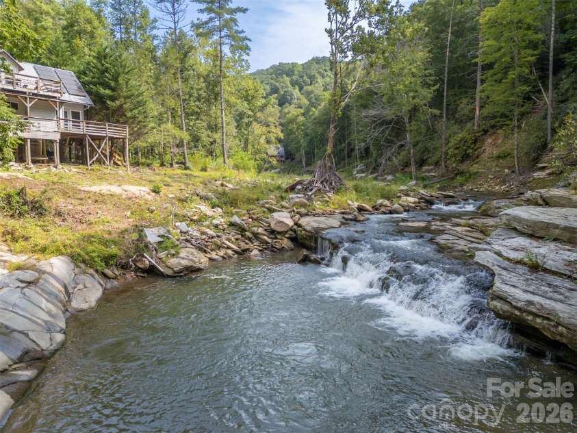1008 Hardison Falls Trail, Hendersonville, NC 28792.  MLS# CAR4417588, YatesRealty ID 49276. 