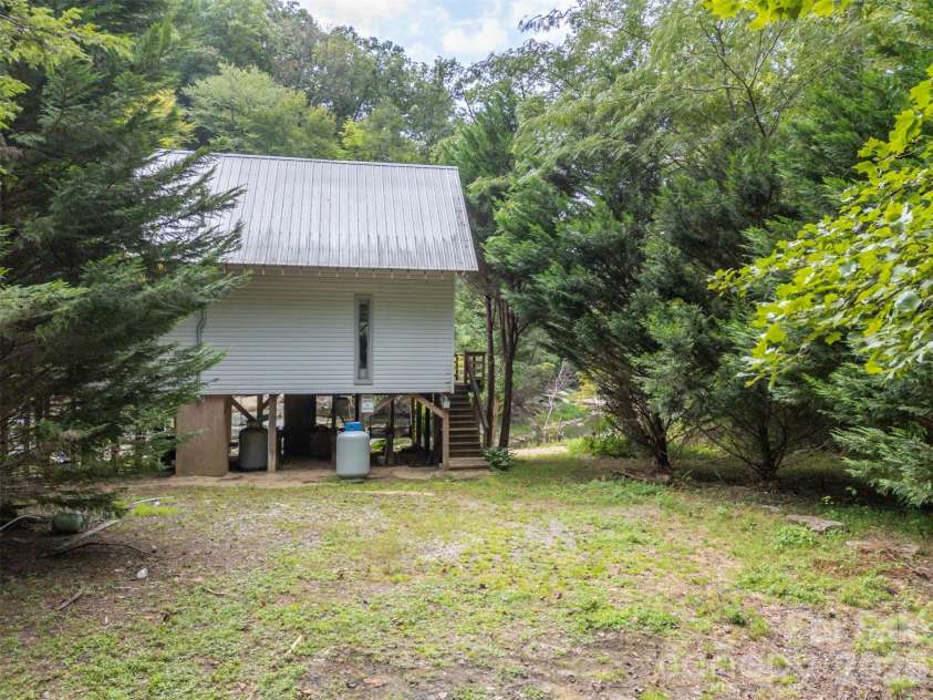 1008 Hardison Falls Trail, Hendersonville, NC 28792.  MLS# CAR4417588, YatesRealty ID 49276. 