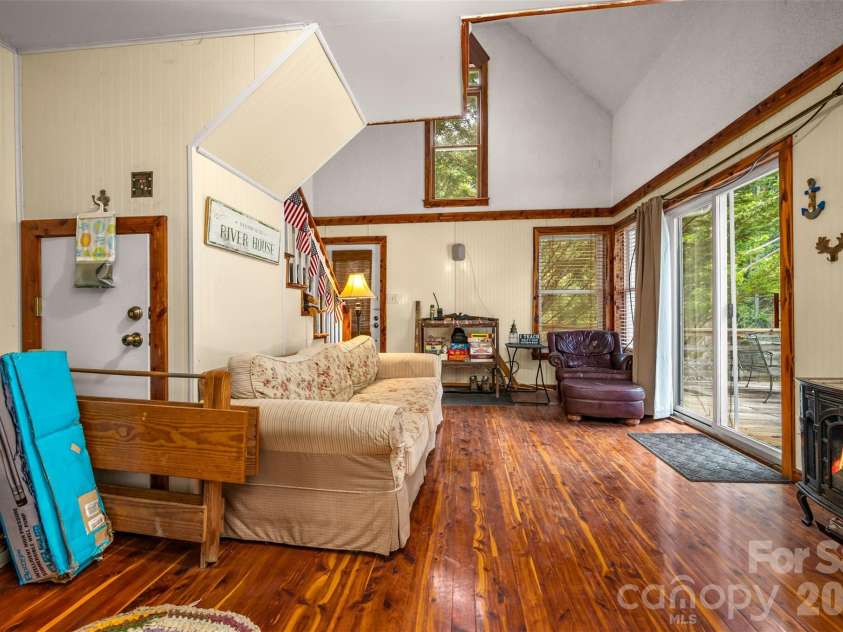 1008 Hardison Falls Trail, Hendersonville, NC 28792.  MLS# CAR4417588, YatesRealty ID 49276. 
