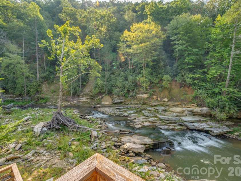 1008 Hardison Falls Trail, Hendersonville, NC 28792.  MLS# CAR4417588, YatesRealty ID 49276. 