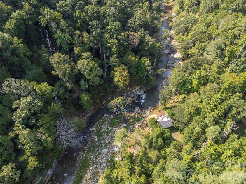 1008 Hardison Falls Trail, Hendersonville, NC 28792.  MLS# CAR4417588, YatesRealty ID 49276. 