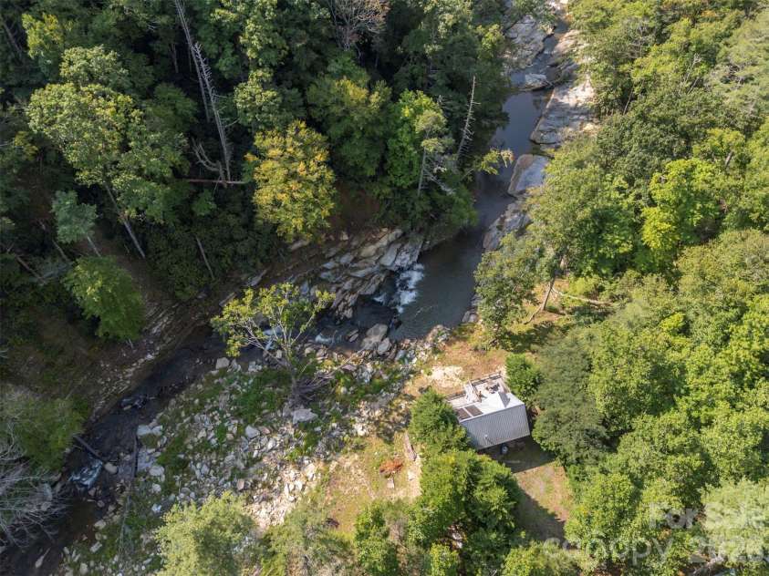 1008 Hardison Falls Trail, Hendersonville, NC 28792.  MLS# CAR4417588, YatesRealty ID 49276. 
