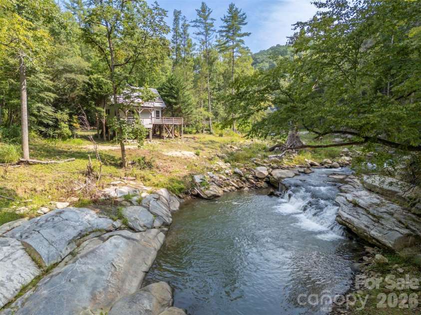 1008 Hardison Falls Trail, Hendersonville, NC 28792.  MLS# CAR4417588, YatesRealty ID 49276. 