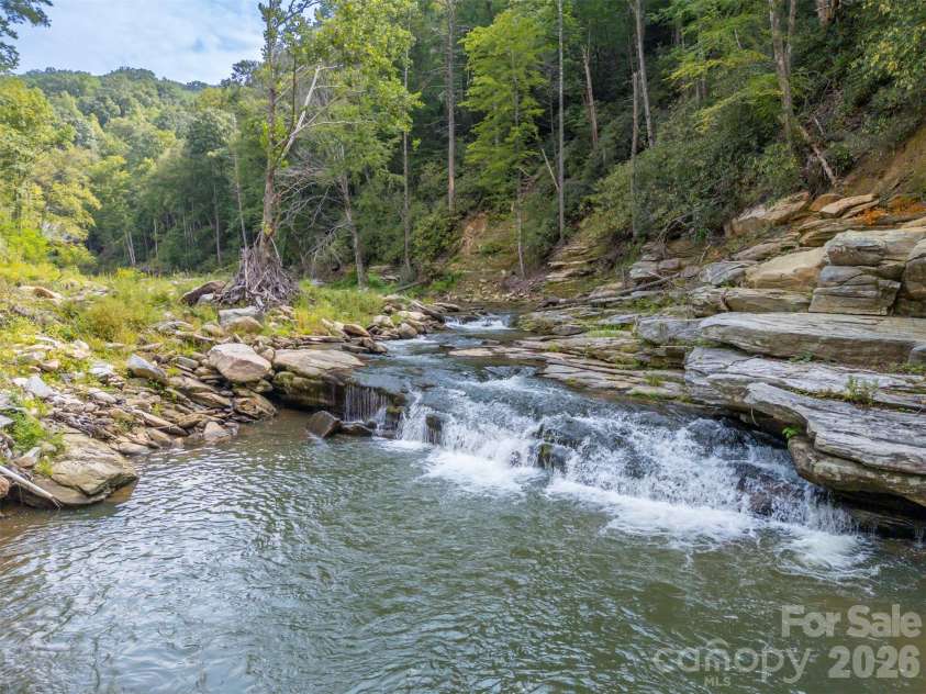 1008 Hardison Falls Trail, Hendersonville, NC 28792.  MLS# CAR4417588, YatesRealty ID 49276. 