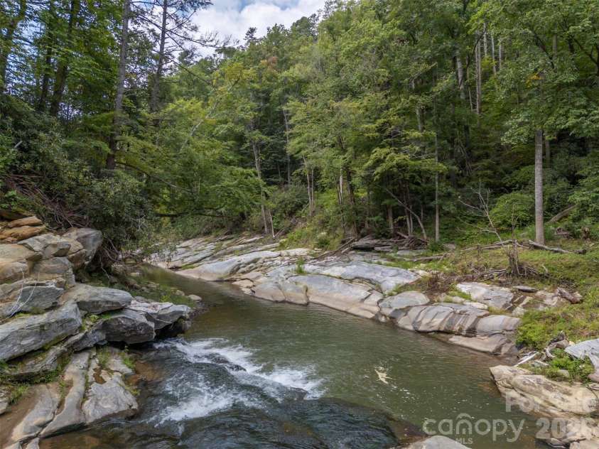 1008 Hardison Falls Trail, Hendersonville, NC 28792.  MLS# CAR4417588, YatesRealty ID 49276. 